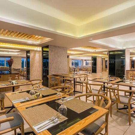 Rattanachol Hotel Чонбури Экстерьер фото