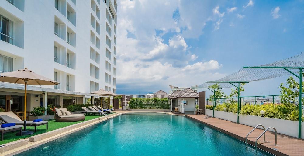 Rattanachol Hotel Чонбури Экстерьер фото