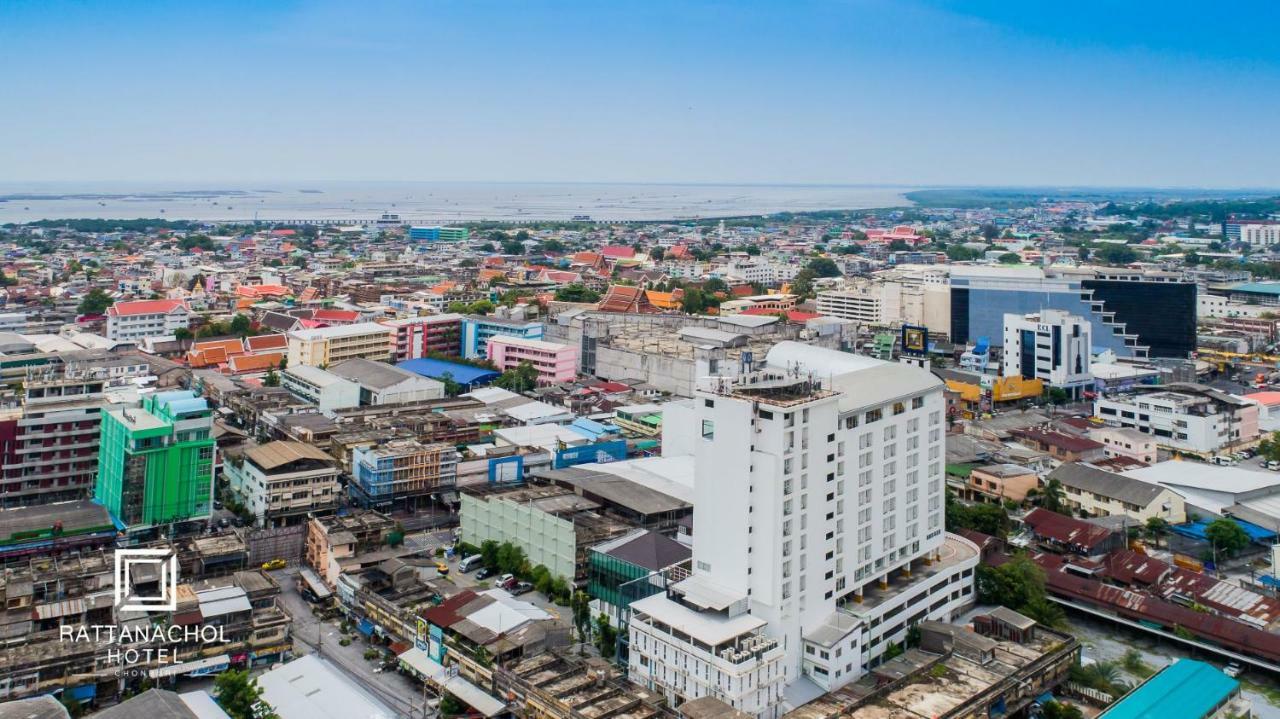 Rattanachol Hotel Чонбури Экстерьер фото