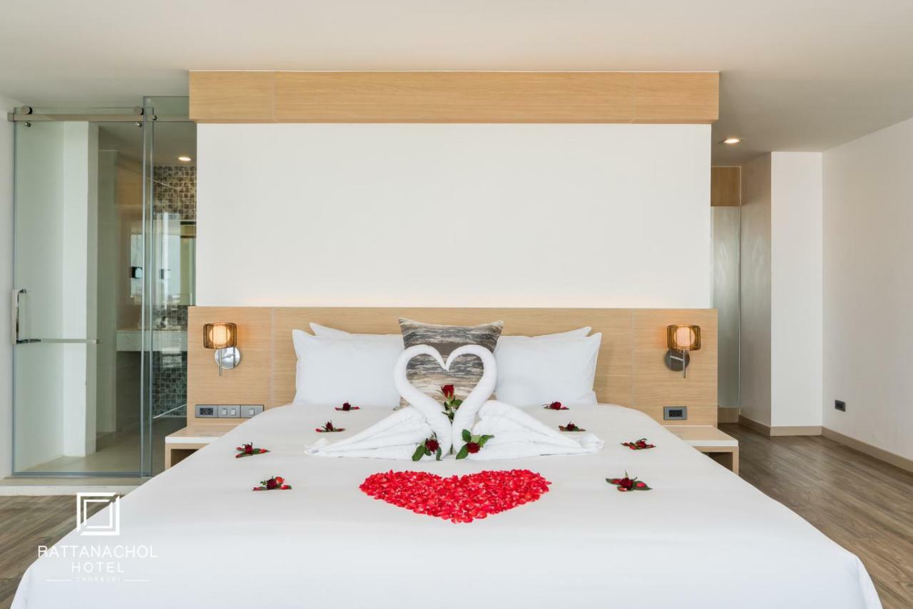 Rattanachol Hotel Чонбури Экстерьер фото