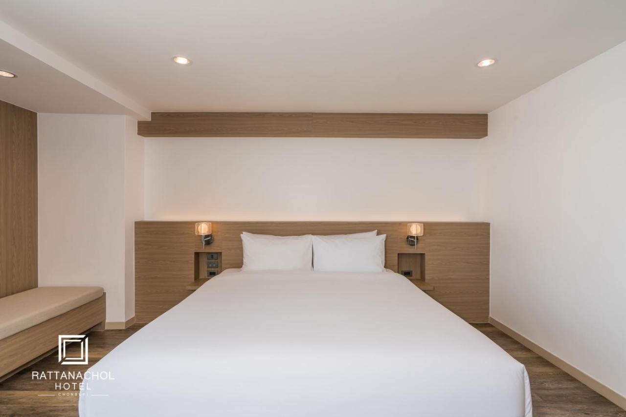 Rattanachol Hotel Чонбури Экстерьер фото